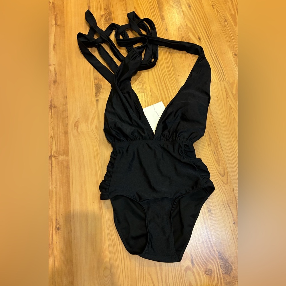 Nicole Miller black multi wear convertible side ruching One-Piece Swimsuit Sz M